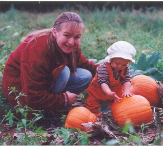 Karin und Maria im Krbisfeld